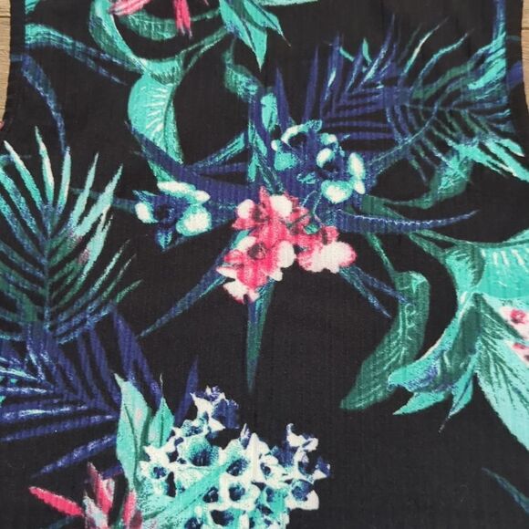 Juniors Eye Candy black tropical print ribbed sleeveless shirt size small - Picture 2 of 3